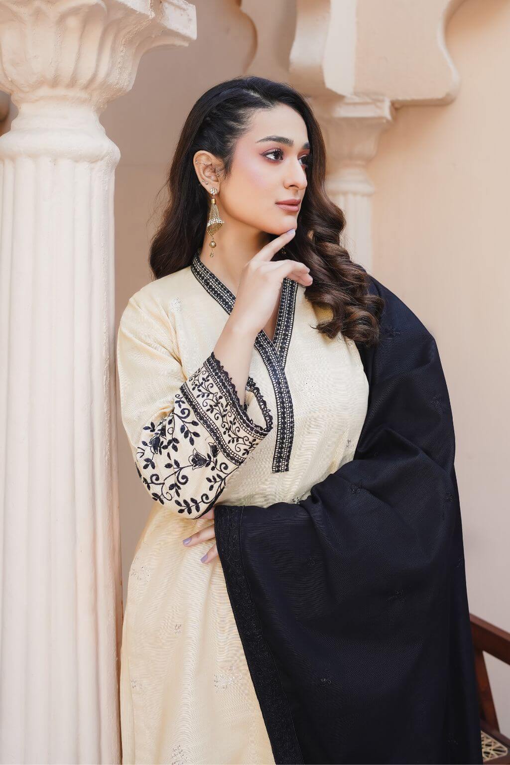 Layla 4 winter khaddar 3-piece suit with embroidered shirt, embroidered dupatta, and plain trousers. Nishaq warm wear.