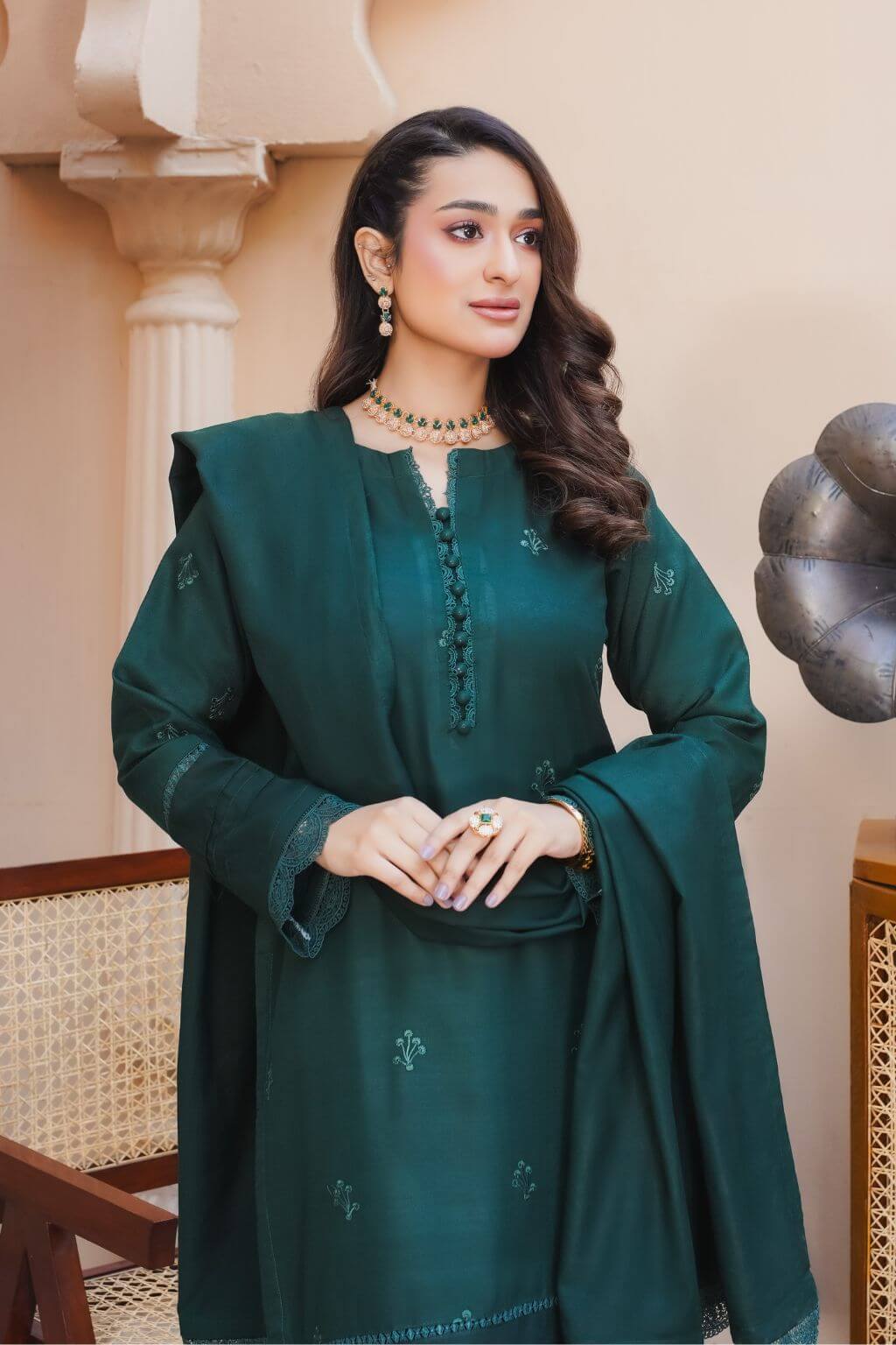 Mehr 10 dhanak 3-piece ready to wear winter suit with lace embroidered shirt, lace dupatta, and embroidered trousers. Nishaq.