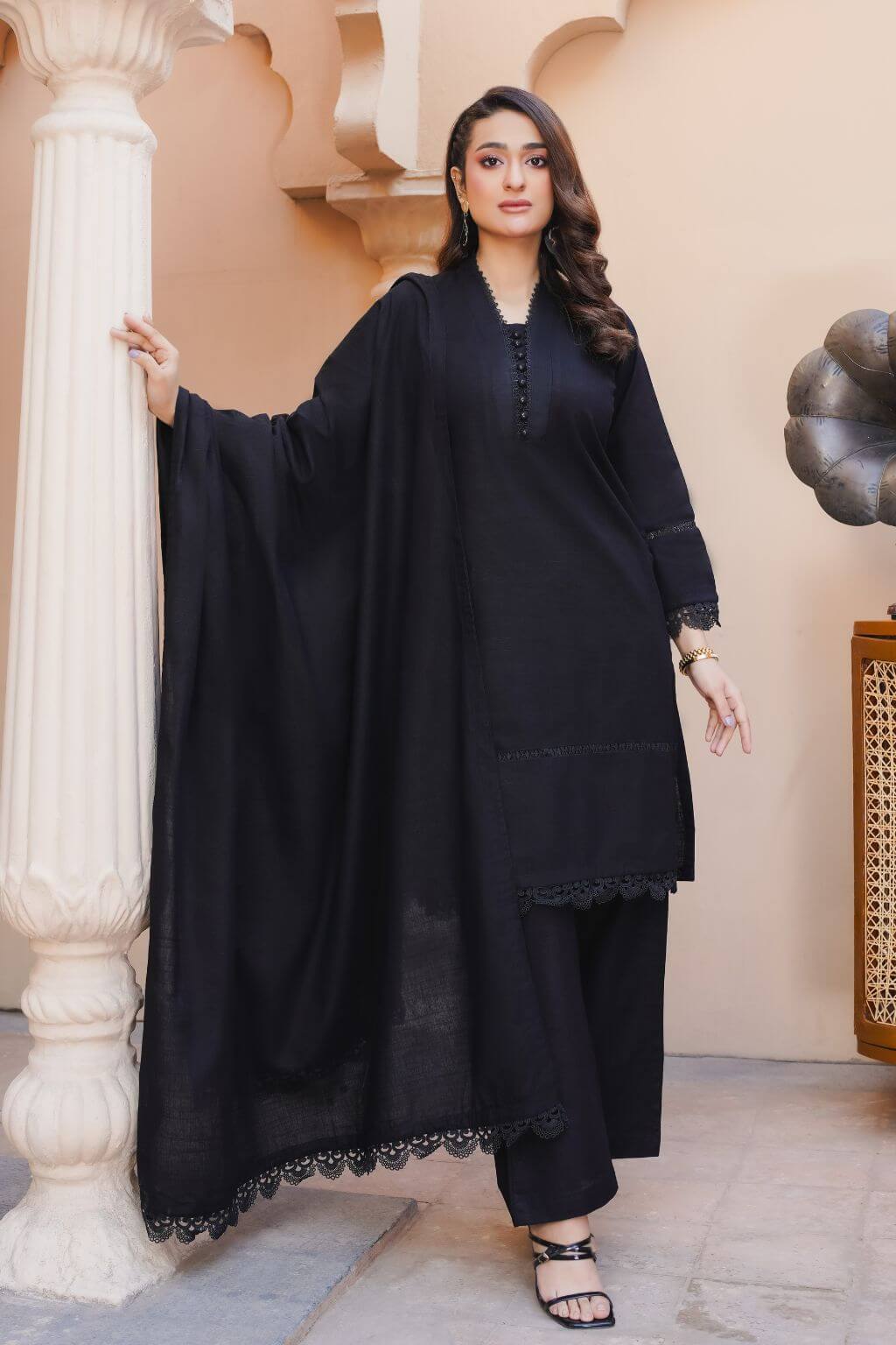 Noor 7 khaddar 3-piece ready to wear suit with lace-trim shirt, lace dupatta, and plain trousers. Nishaq winter suit.