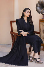 Noor 7 khaddar 3-piece ready to wear suit with lace-trim shirt, lace dupatta, and plain trousers. Nishaq winter suit.