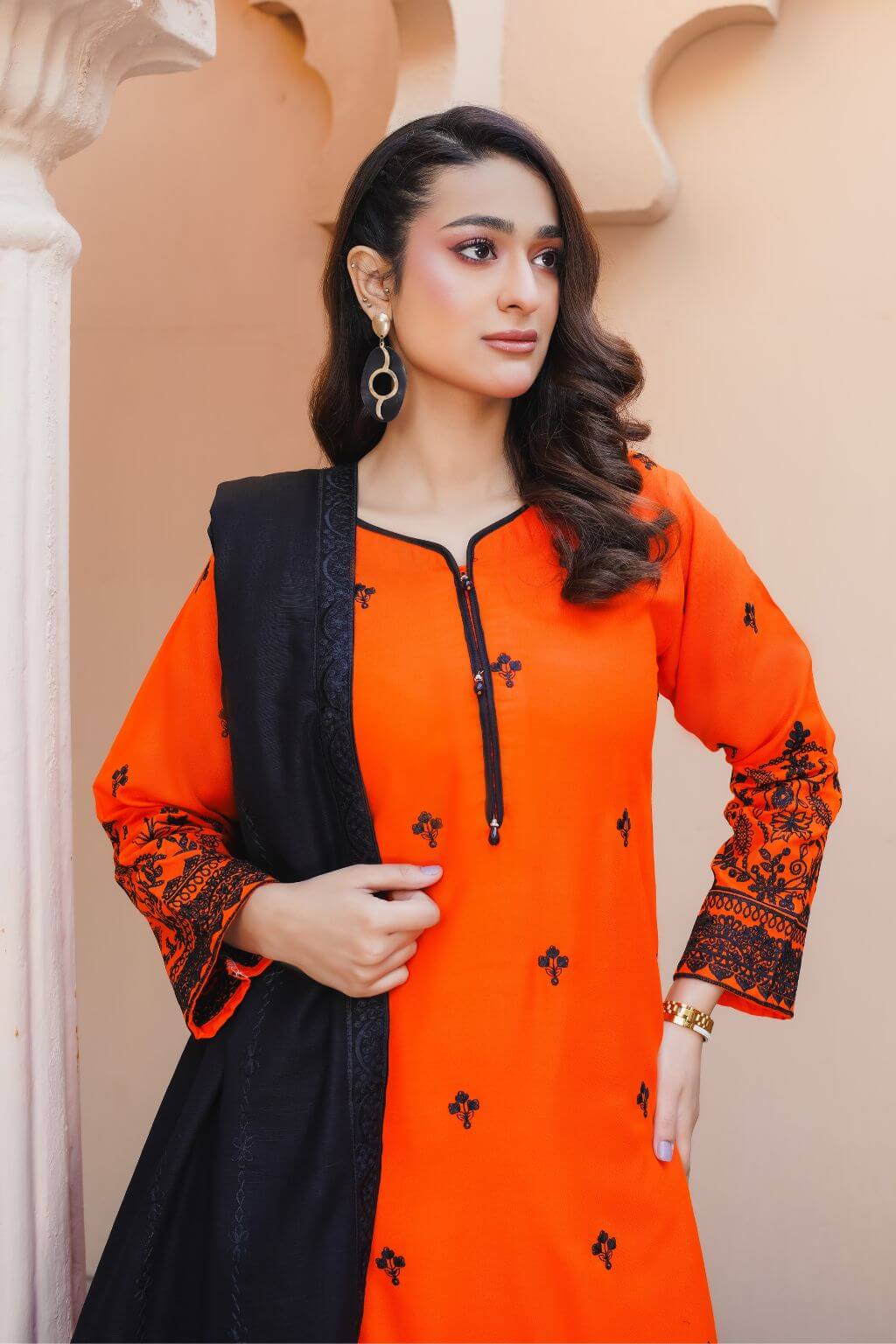 Zara 8 dhanak 3-piece winter suit with embroidered shirt, embroidered dupatta, and plain trousers by Nishaq.